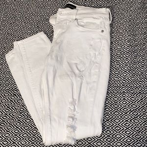 White skinny jeans